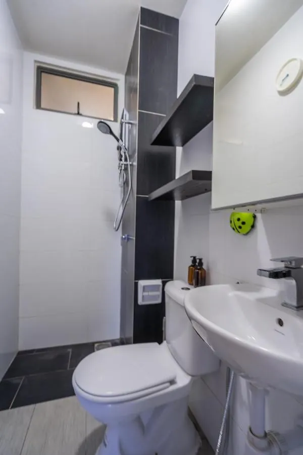 Peaceful 3-Bedroom With Pool 5 Pax - Wangsa Maju Kuala Lumpur Malaysia