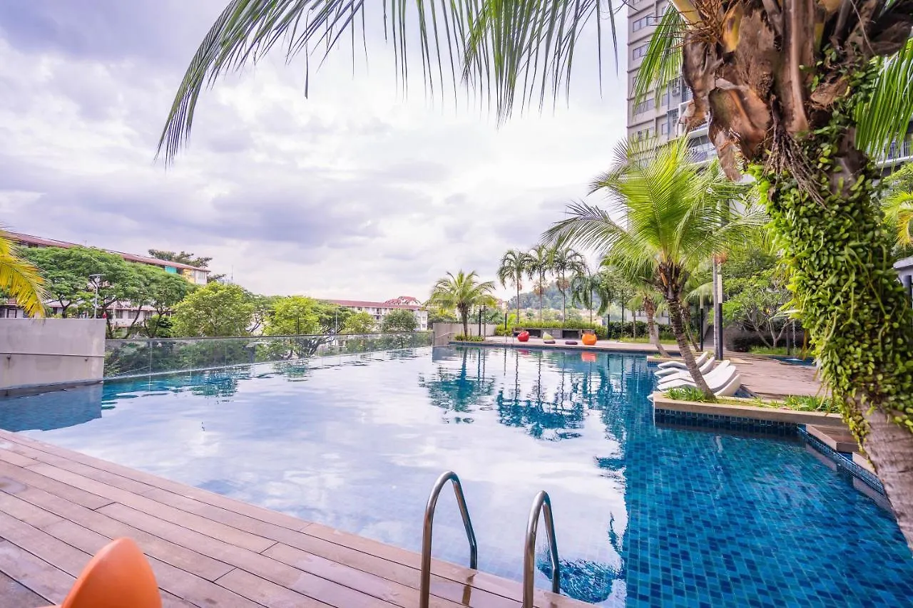 Peaceful 3-Bedroom With Pool 5 Pax - Wangsa Maju Kuala Lumpur Apartment